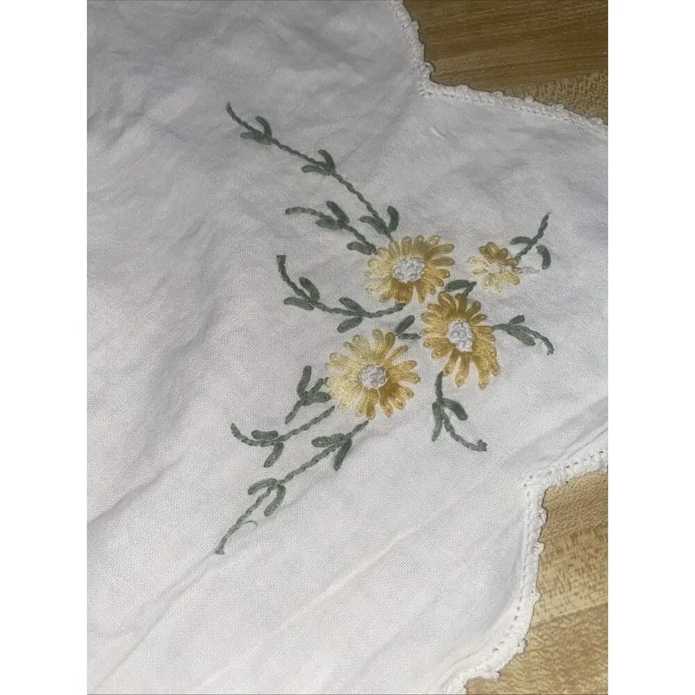 Vintage Yellow Floral Embroidered Linen Table Runner Dresser Lace Trim 41”x 18”